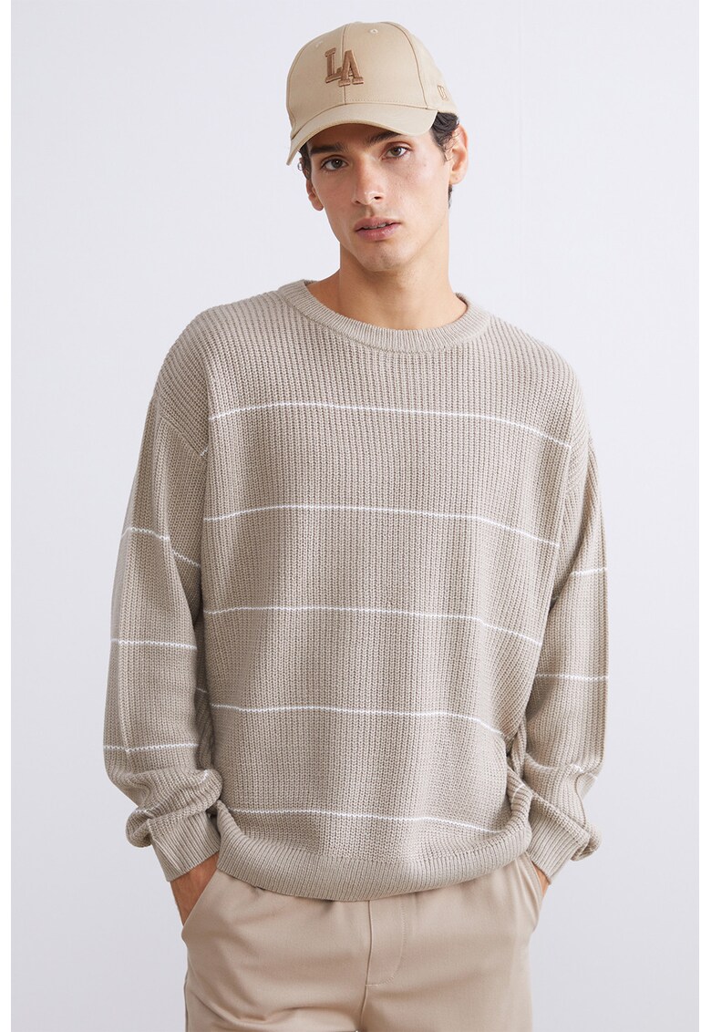 Pulover lejer cu model in dungi - Bej