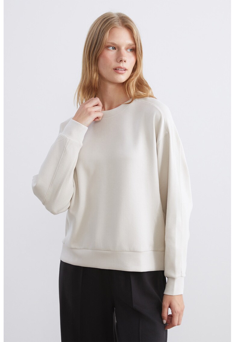 Bluza de trening cu croiala lejera si decolteu la baza gatului - Alb murdar