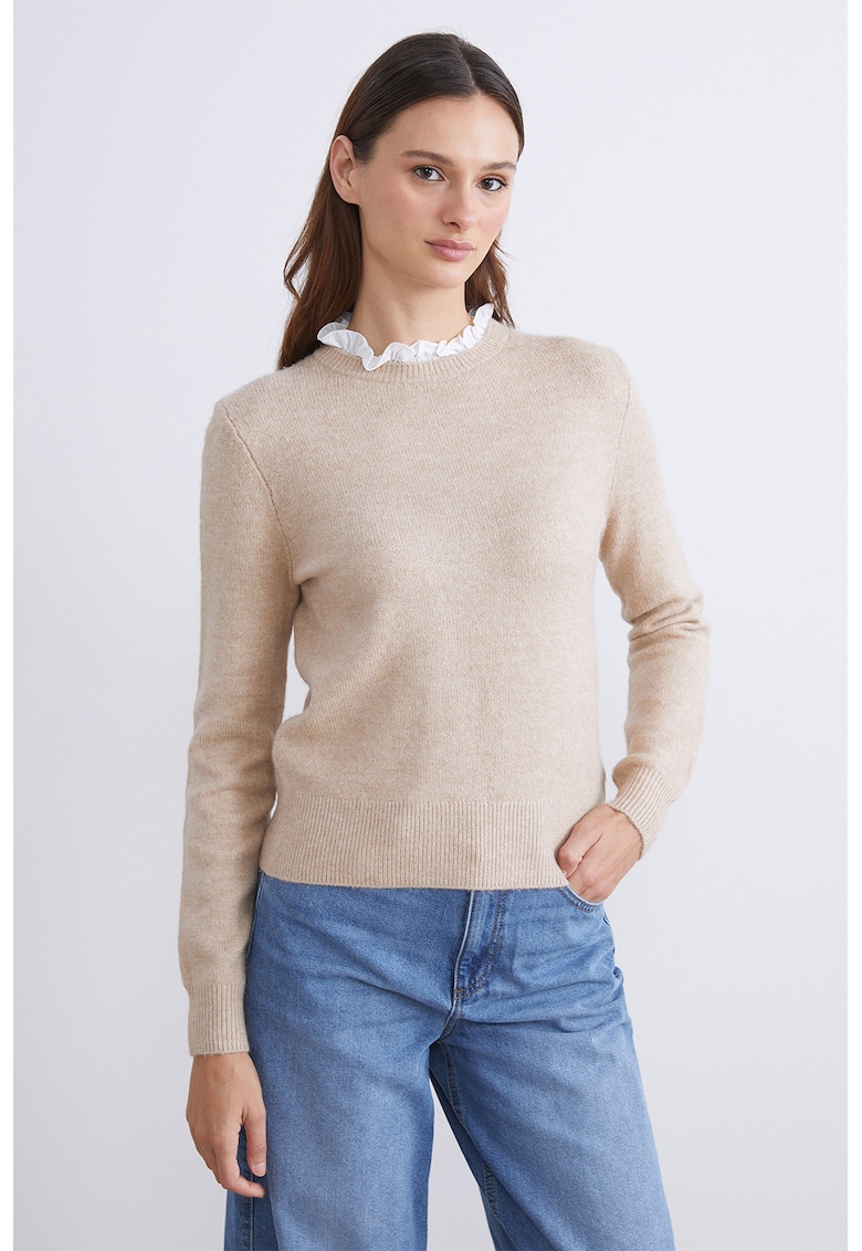 Pulover slim-fit cu decolteu la baza gatului - Maro camel