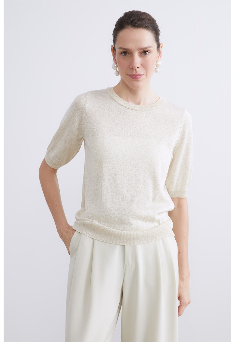 Pulover cu maneci scurte si decolteu la baza gatului - Alb fildes