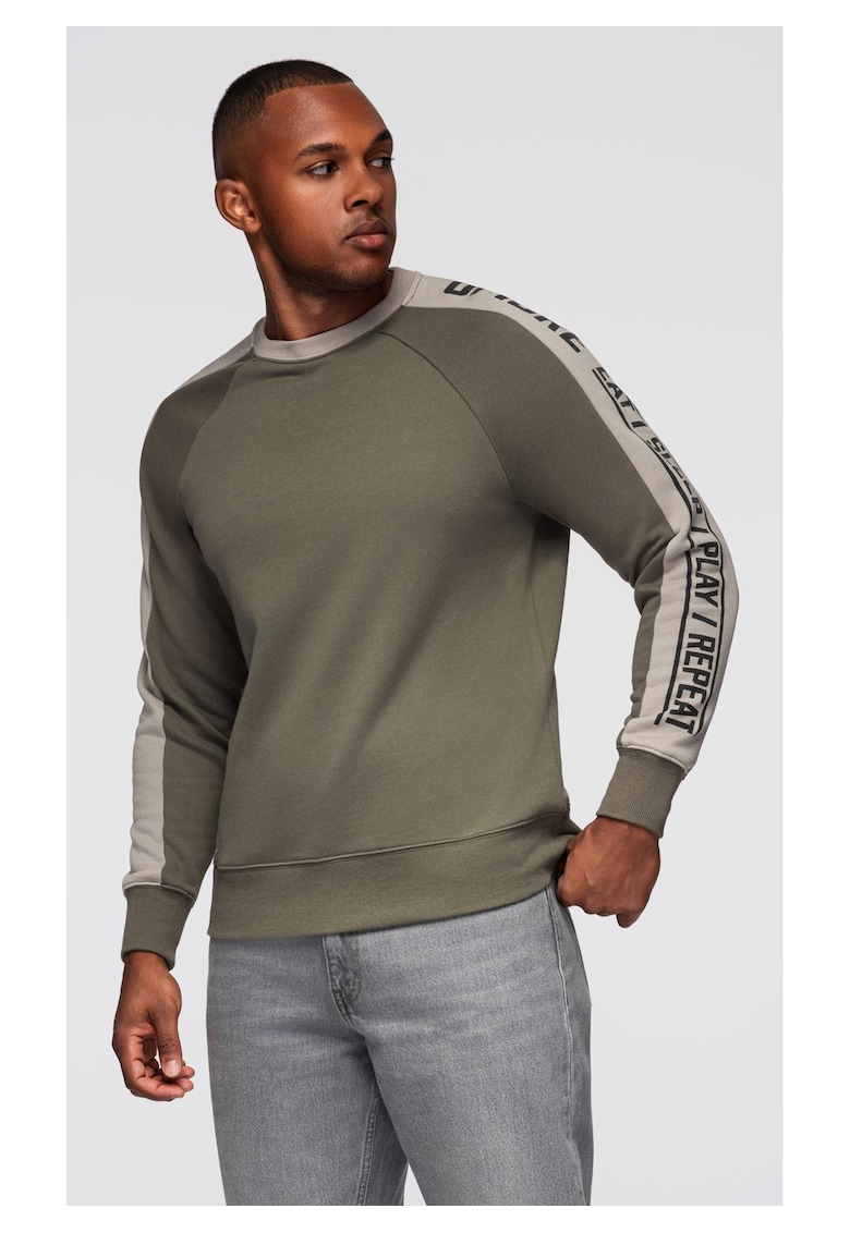 Bluza cu dungi contrastante si maneci raglan OM-SSNZ-0200