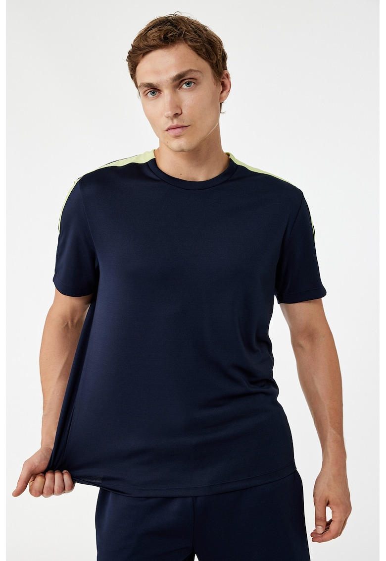 Tricou cu decolteu la baza gatului si detaliu contrastant - Bleumarin/Verde fistic