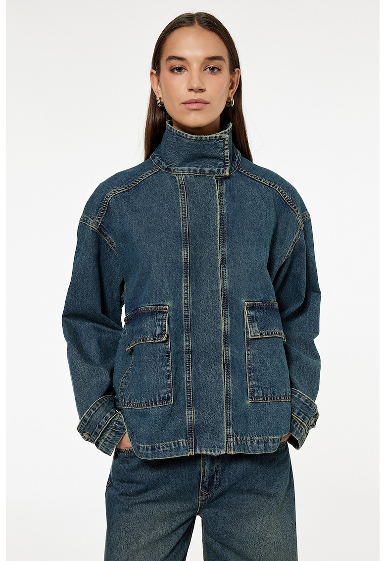 Jacheta supradimensionata din denim cu guler inalt