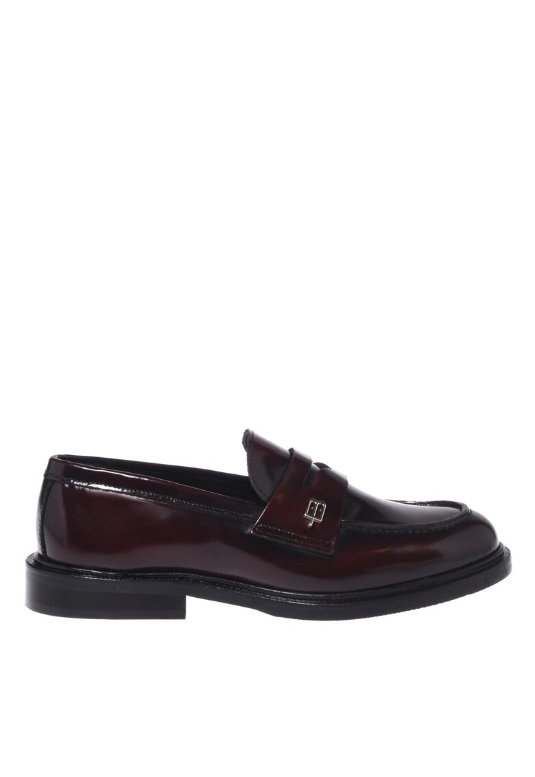 Pantofi loafer din piele cu logo metalic - Visiniu