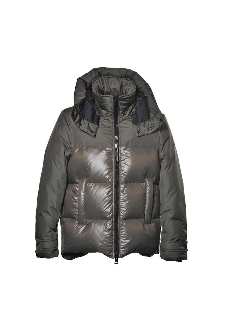 Geaca cu umplutura de puf