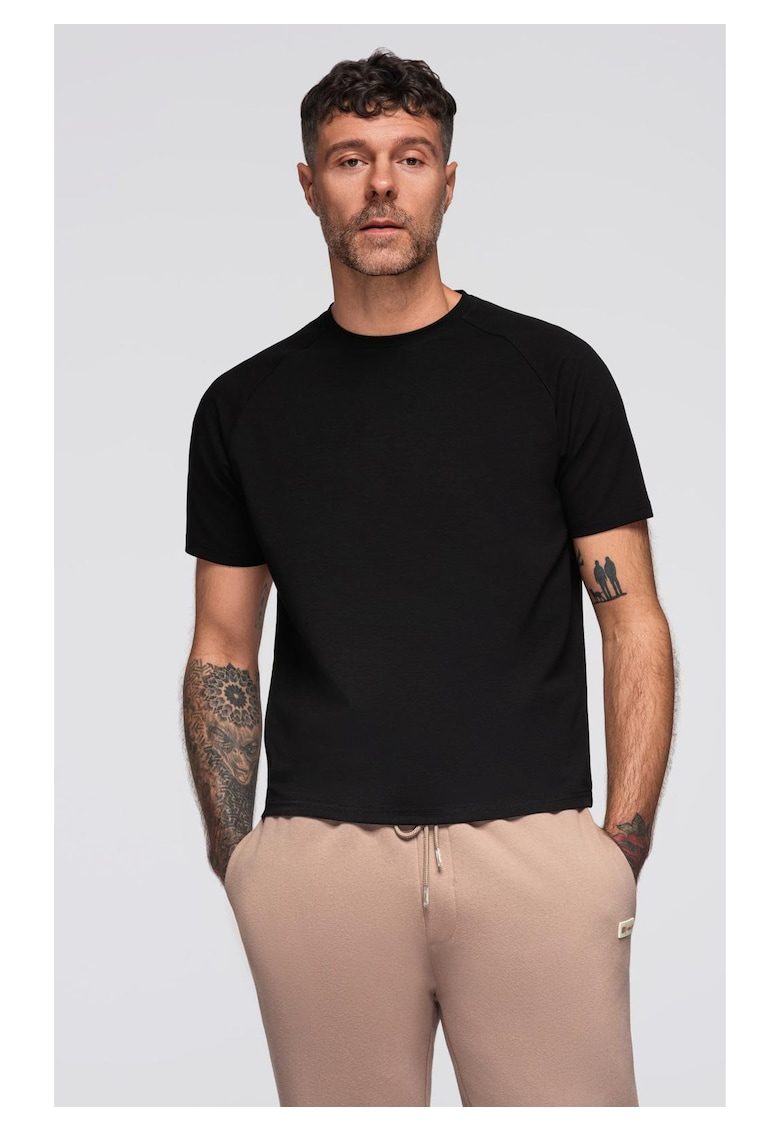Tricou COMFORT FIT cu maneca raglan OM-TSCT-0240 - Negru