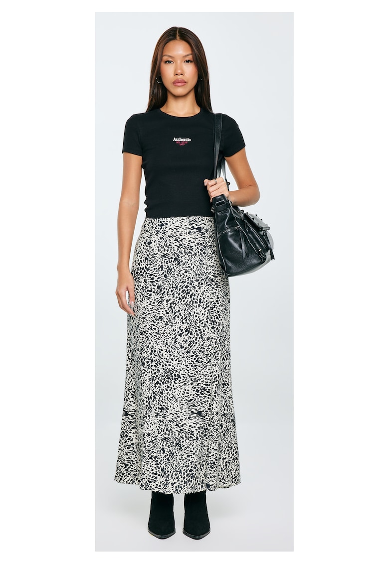 Fusta lunga cu imprimeu si talie medie