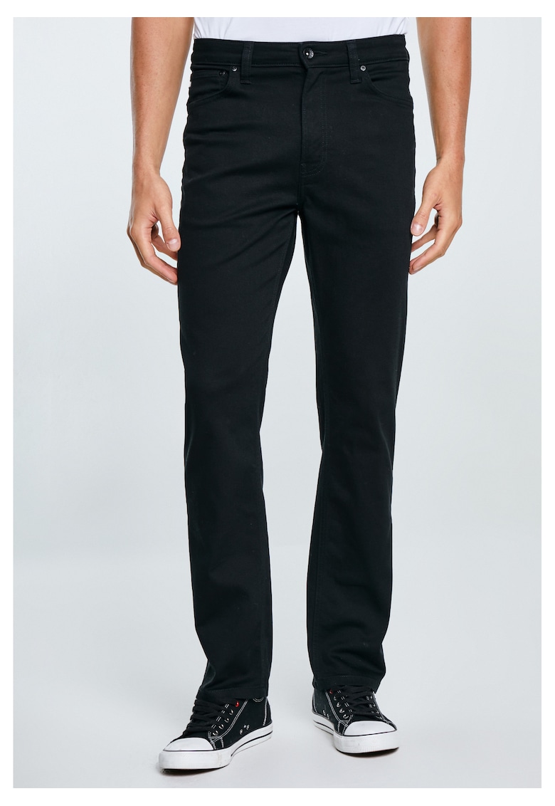 Blugi drepti cu buzunare