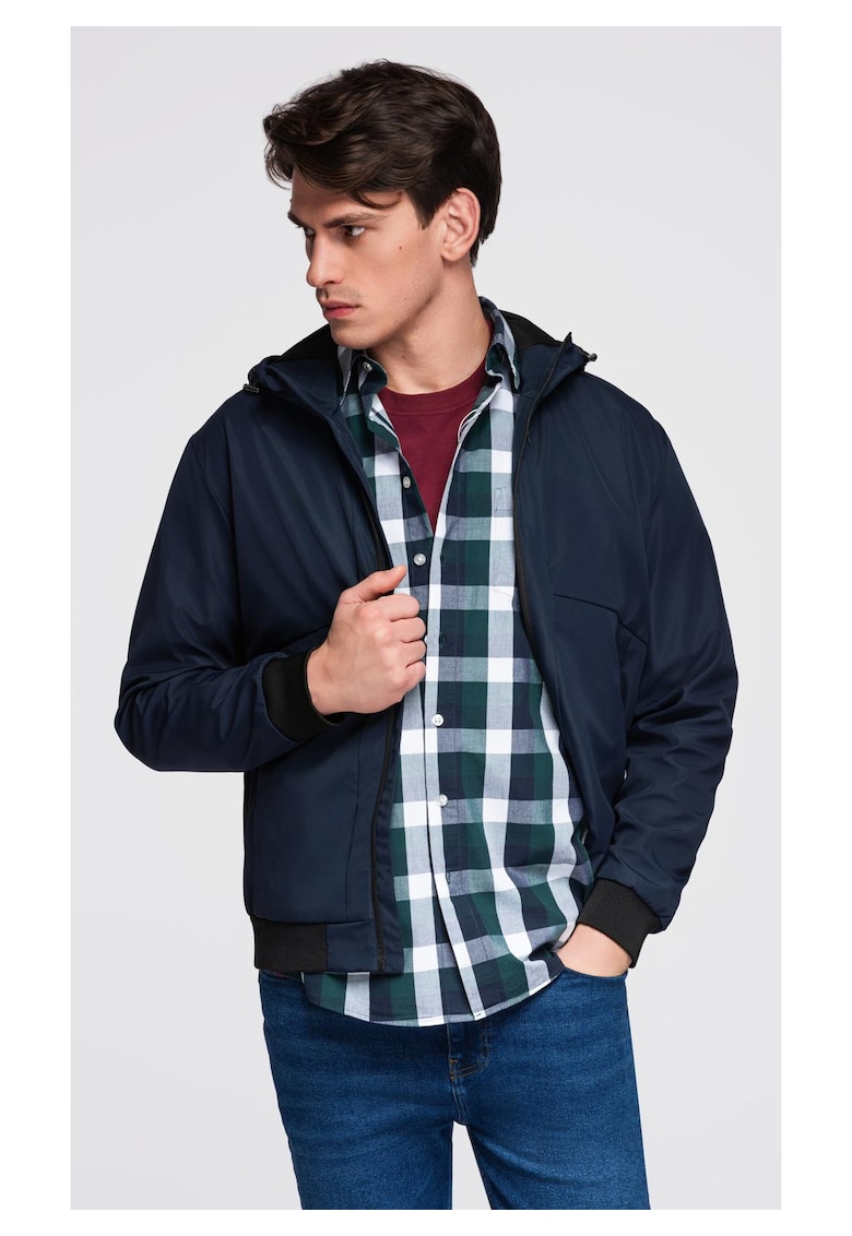 Jacheta usoara cu gluga si captuseala din plasa C640