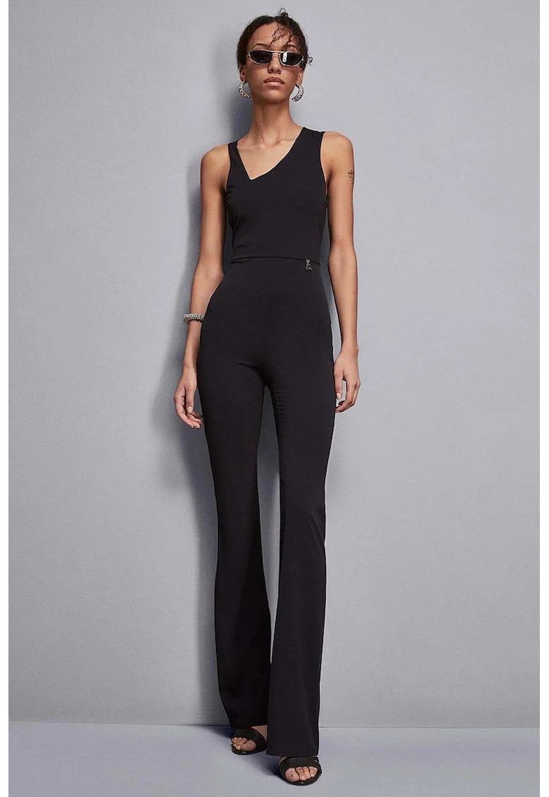 Salopeta cu croiala slim - cu decolteu asimetric