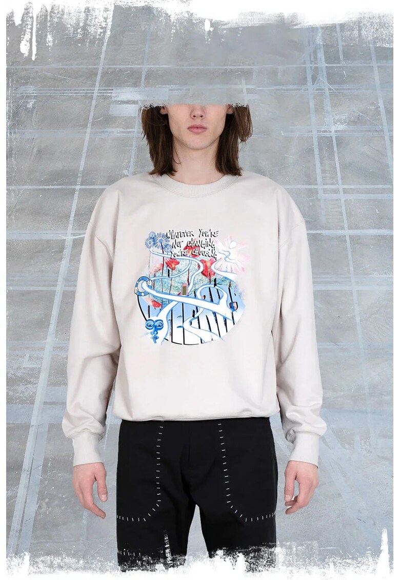 Bluzon barbatesc cu o croiala usor supradimensionata - cu imprimeu dinamic si creativ