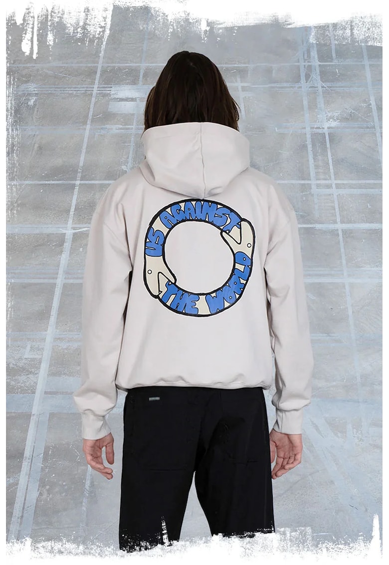 Hanorac barbatesc cu o croiala usor supradimensionata - cu imprimeu creativ IDN1