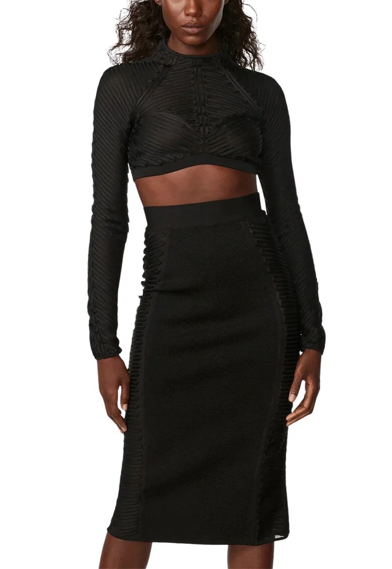 Fusta midi cu o baza din plasa si o broderie cusuta manual - Negru