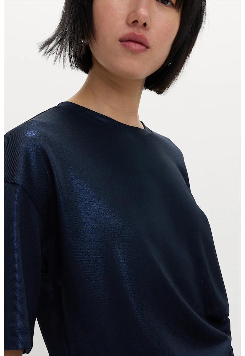 Tricou lejer cu aspect stralucitor