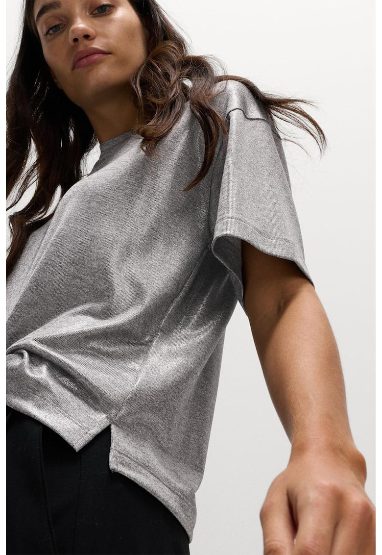 Tricou lejer cu aspect stralucitor