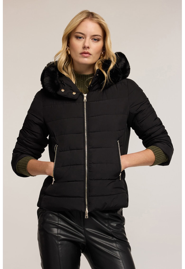 Jacheta cu buzunare laterale si gluga