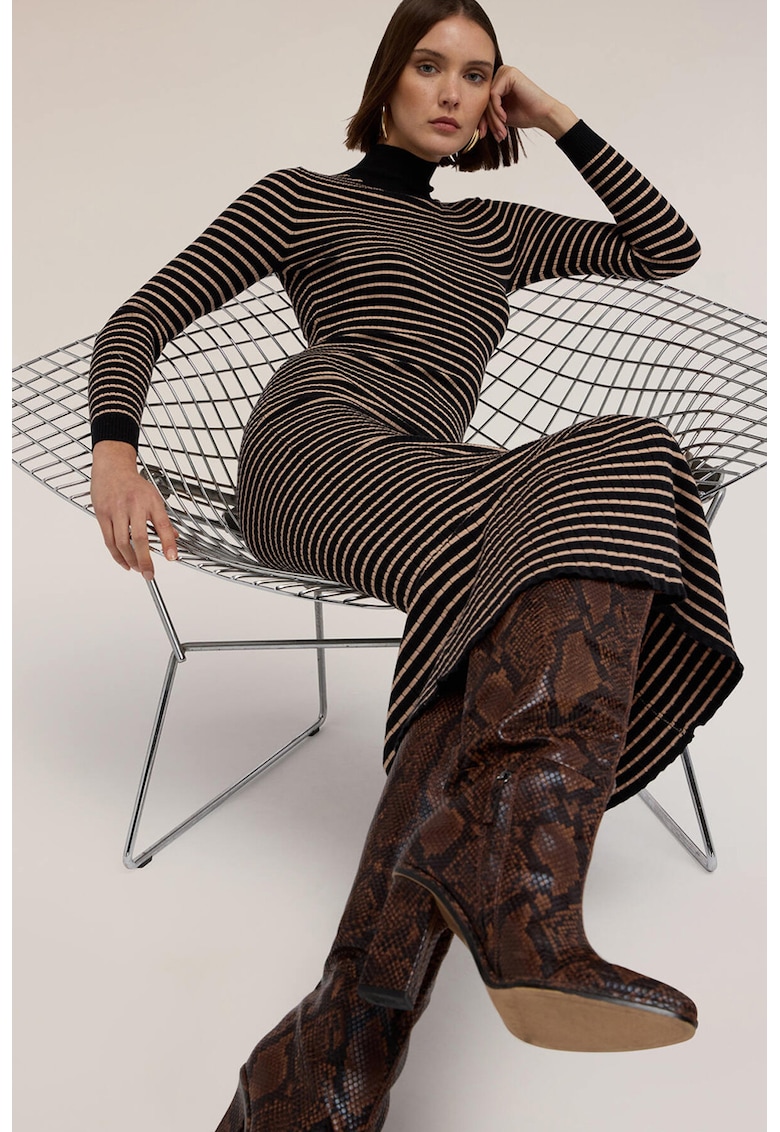 Rochie tricotata cu dungi