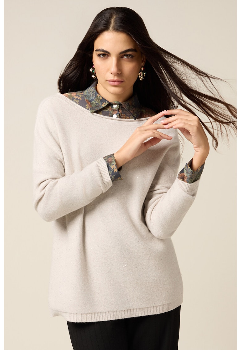 Pulover lejer cu decolteu barcuta