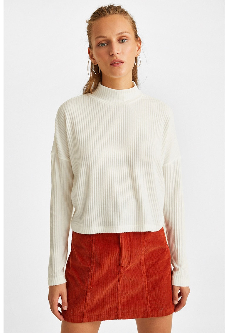 Pulover cu aspect striat si maneci cazute