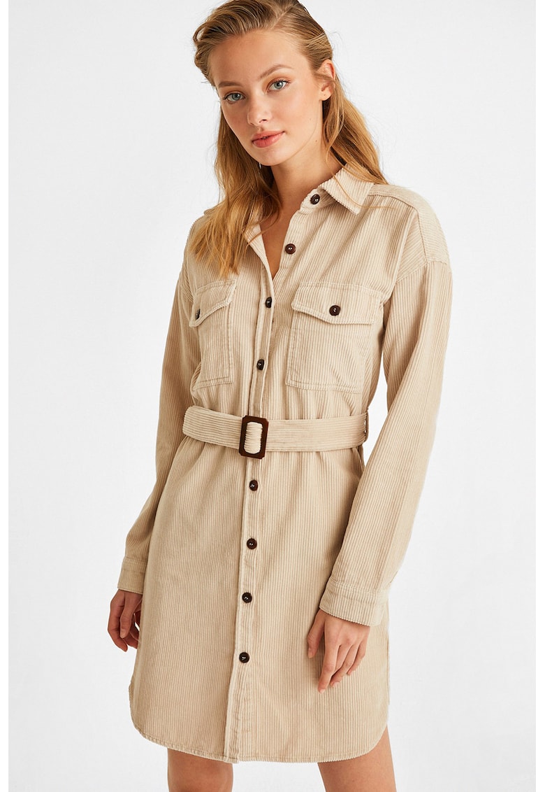 Rochie din reiat cu o curea