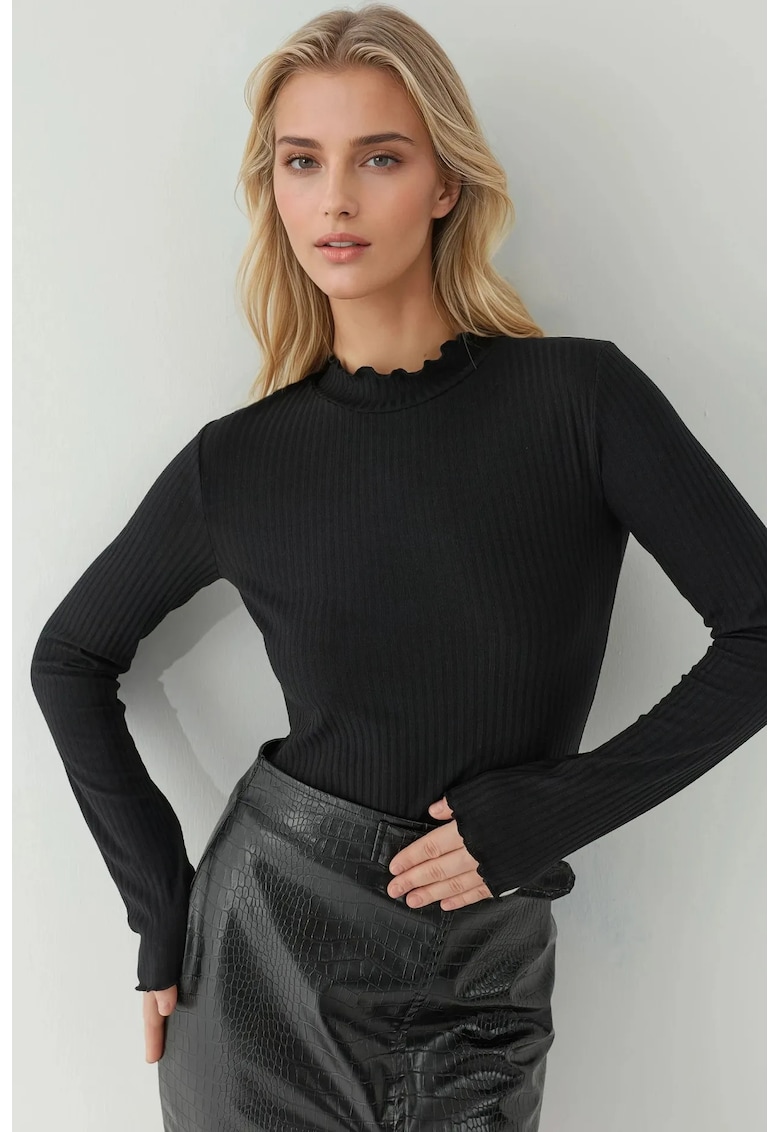 Bluza dama - slim fit - guler rotund - texturat - negru - jerseu