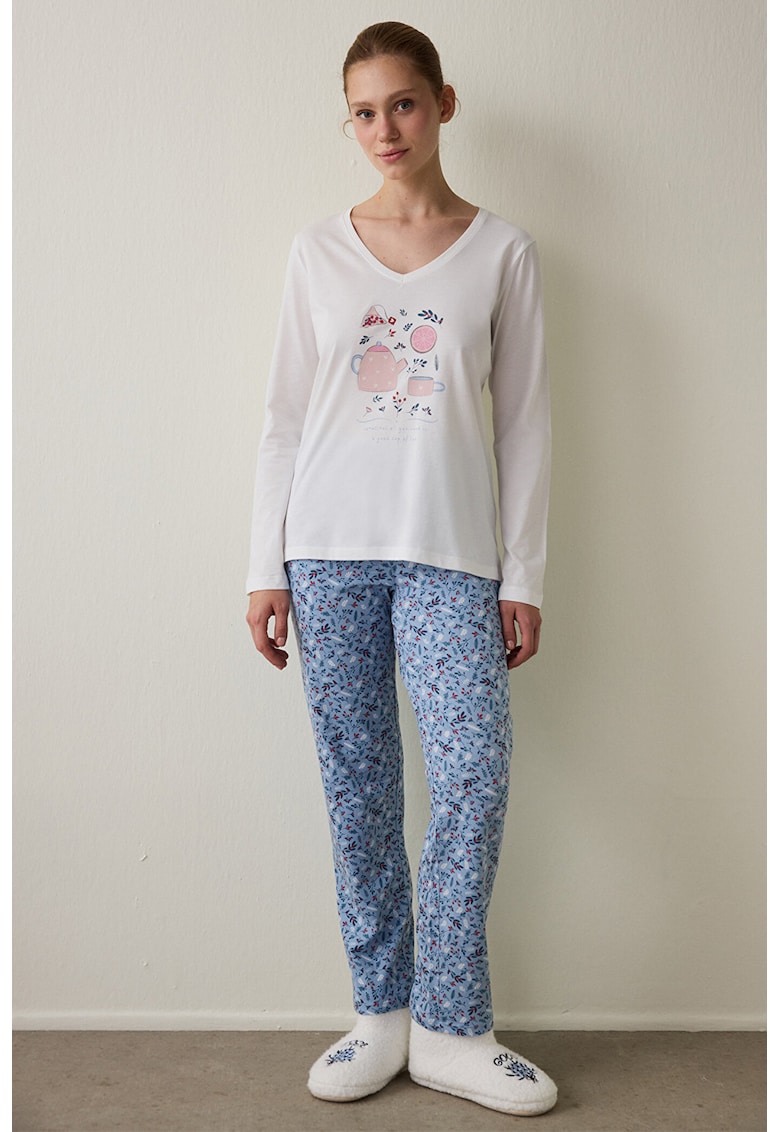 Pijama cu pantaloni lungi - design grafic si decolteu in V