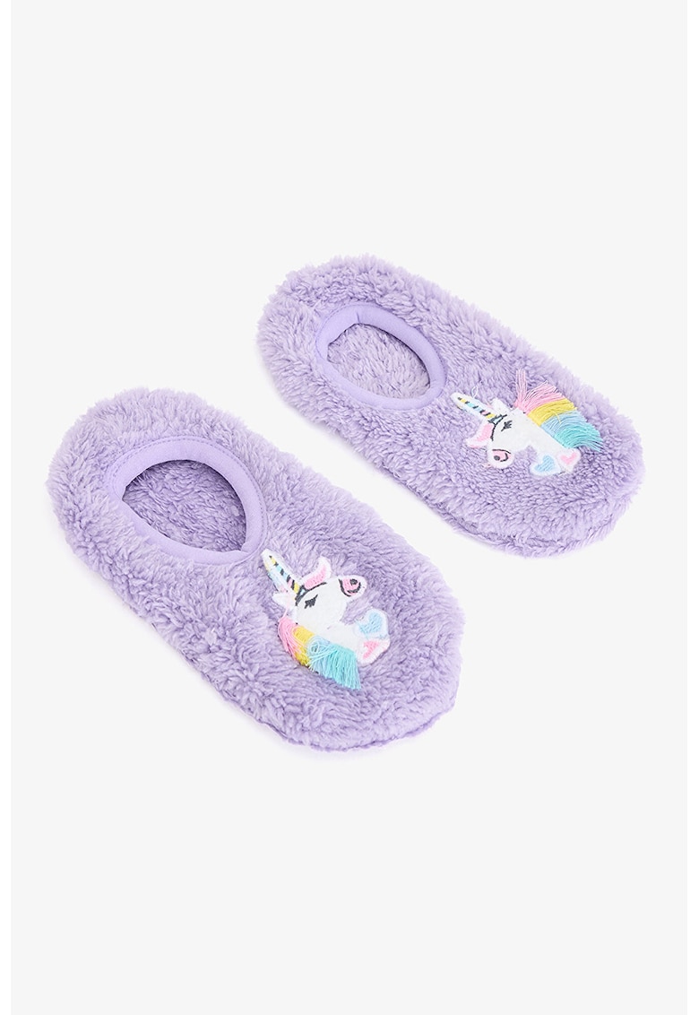 Papuci pufosi cu imprimeu unicorn