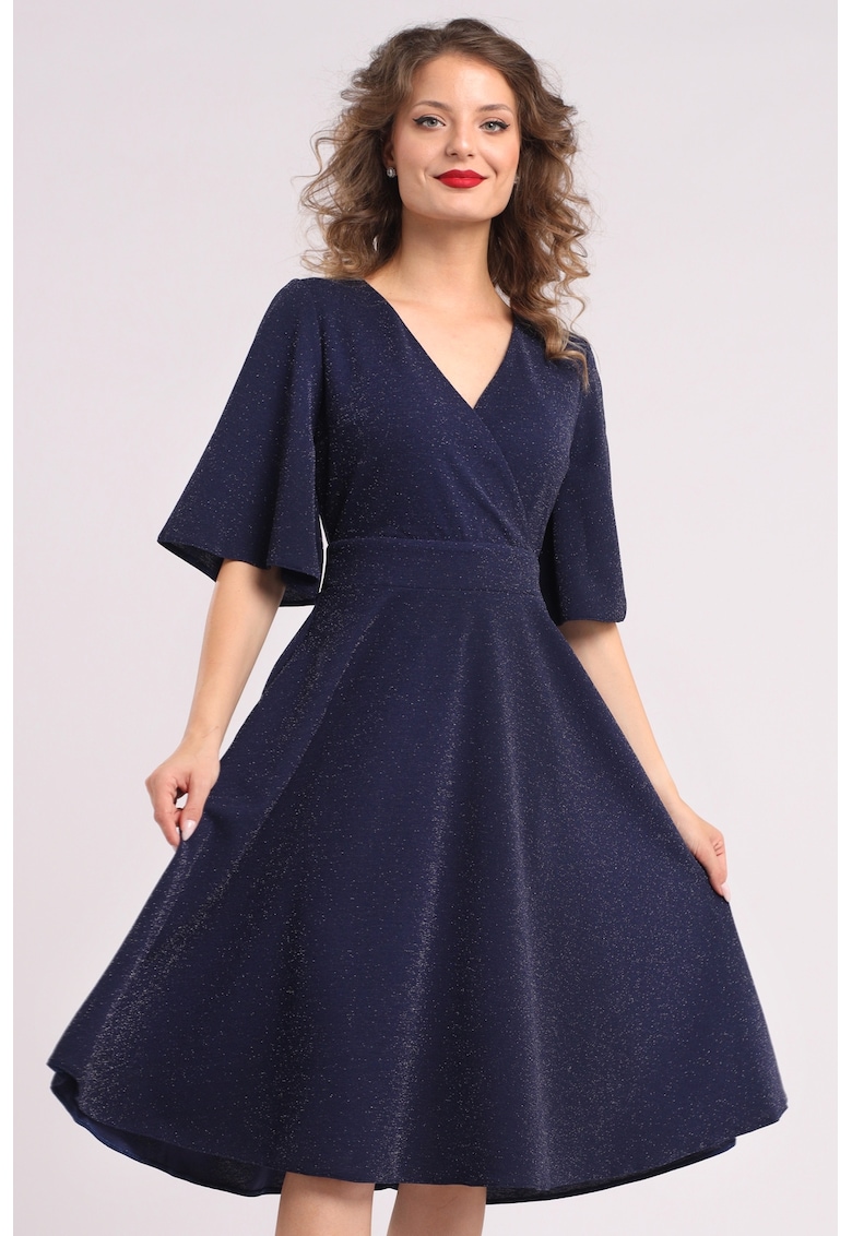 Rochie evazata cu maneci clopot