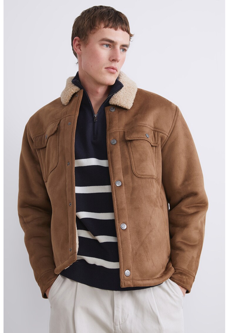 Jacheta cu nasturi si captuseala din blana sintetica