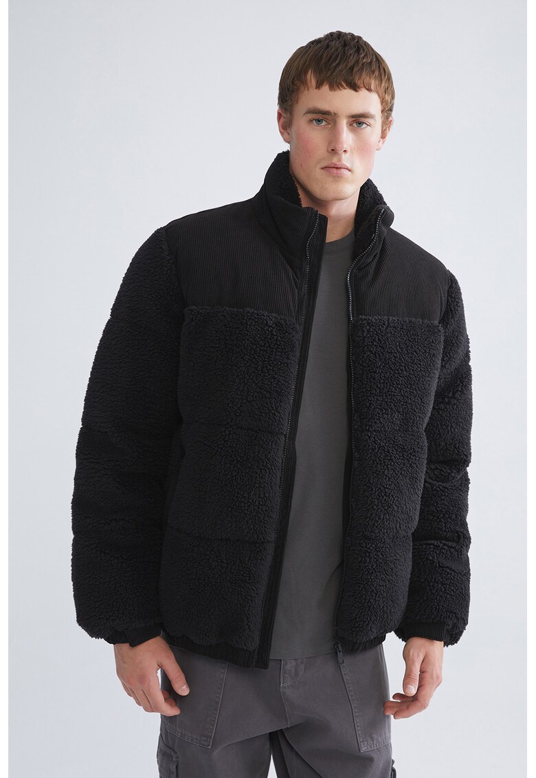 Geaca din teddy cu guler inalt - Negru