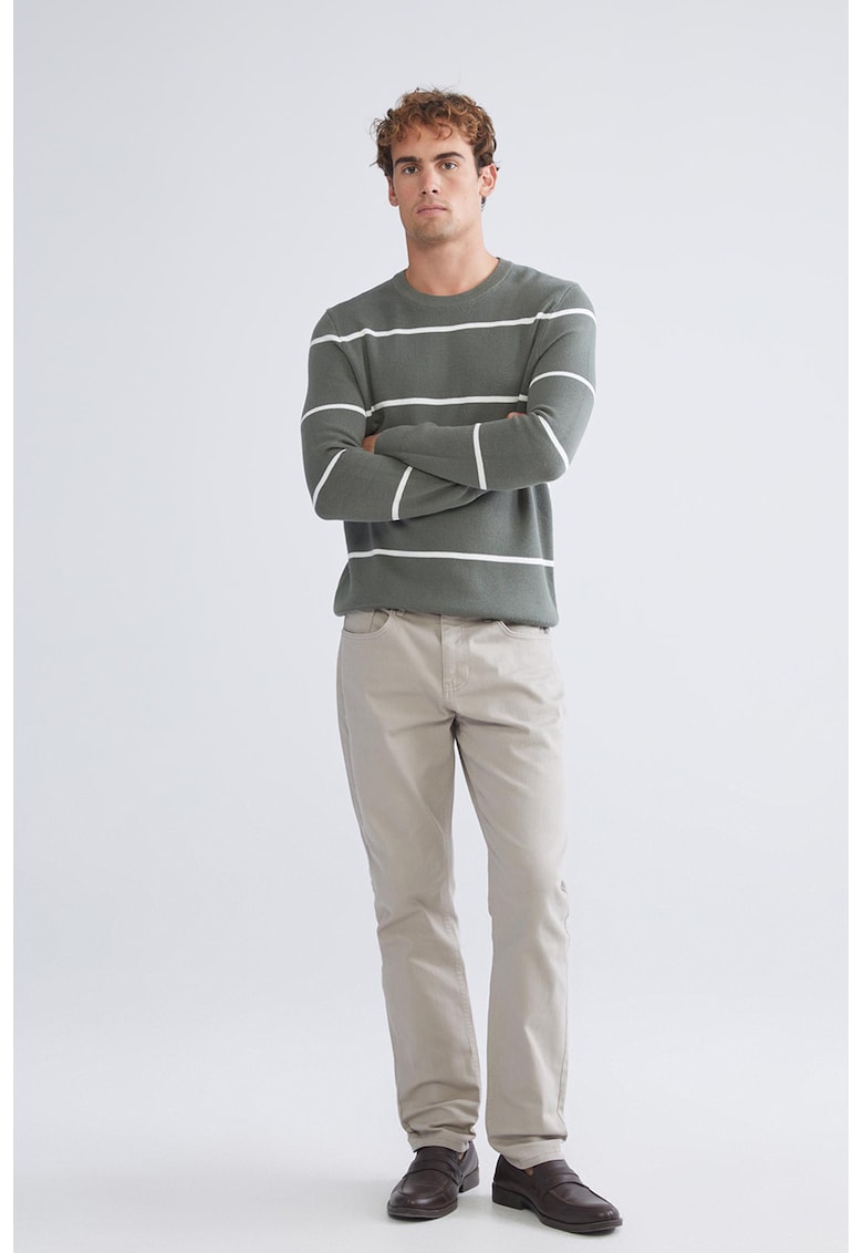 Pulover cu dungi si decolteu la baza gatului - Alb/Verde pal