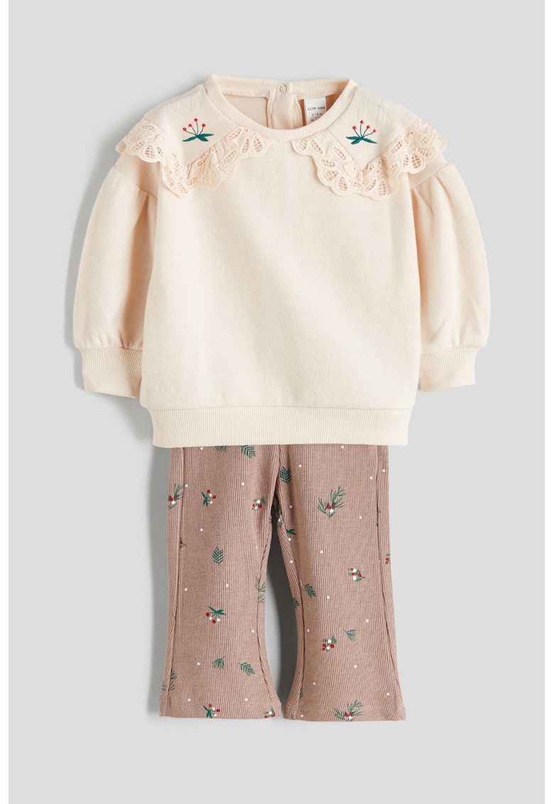 Set de bluza si pantaloni cu broderie si tematica de Craciun