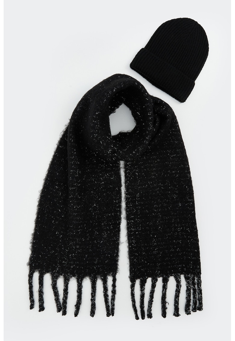 Set de caciula si fular cu franjuri