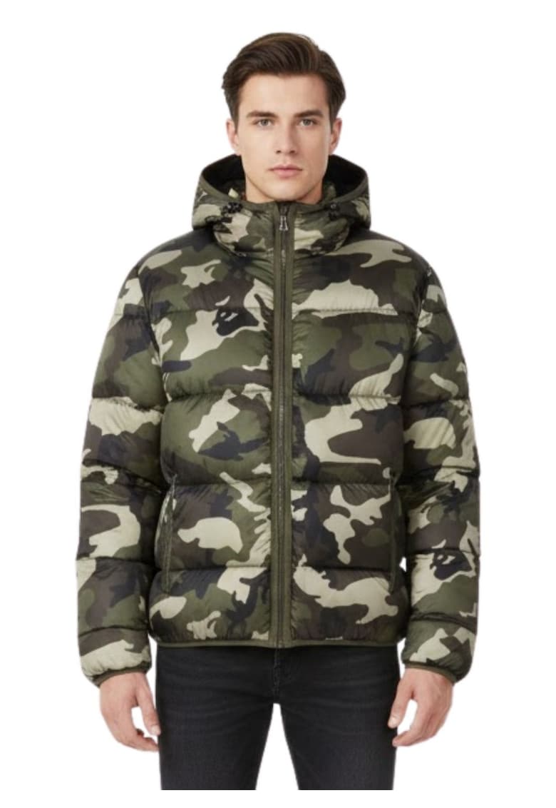 Geaca de iarna din puf cu imprimeu camuflaj -