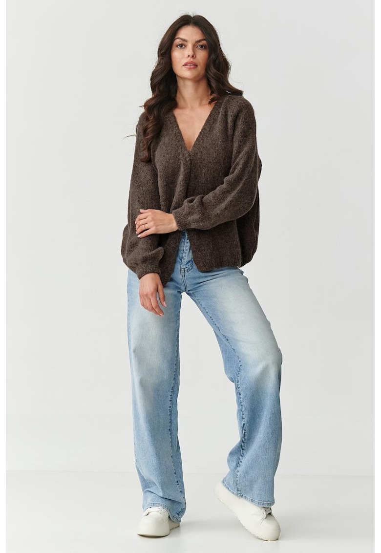 Cardigan lejer cu decolteu in V -