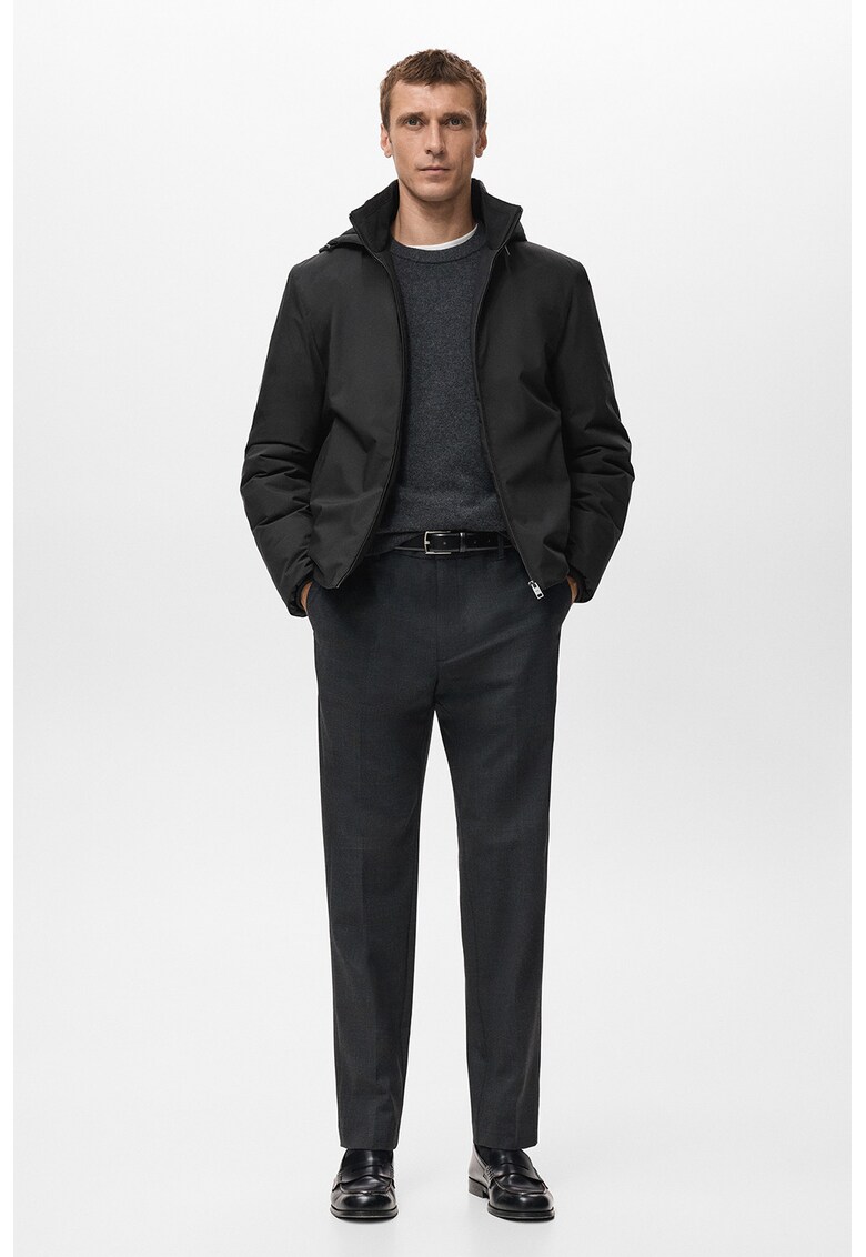 Jacheta matlasata cu finisaj rezistent la apa si gluga detasabila - Negru stins