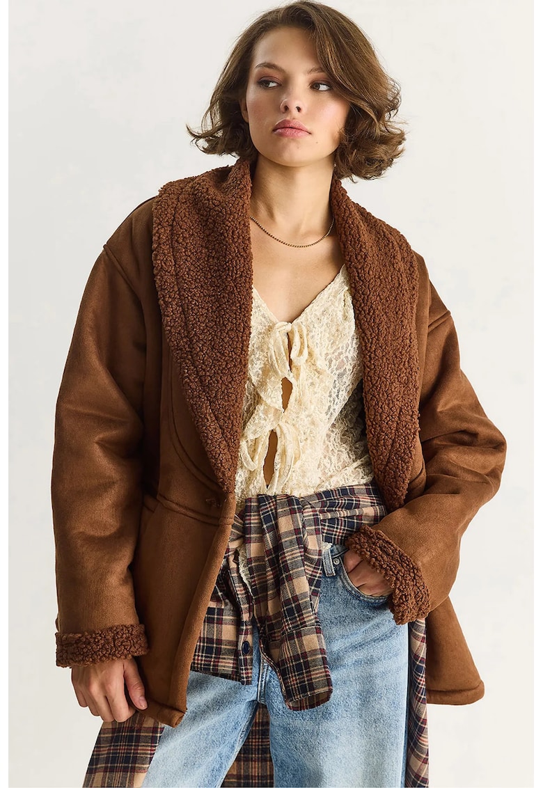 Jacheta dama cu nasturi - detalii din blana artificiala - maro camel - textil