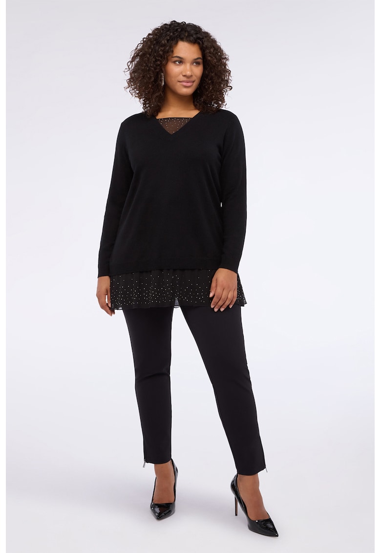 Pulover cu aplicatii din strasuri