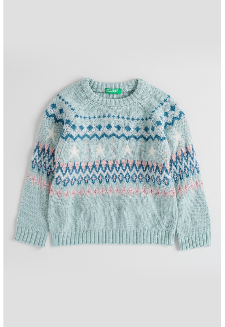 Pulover tricotat cu decolteu la baza gatului