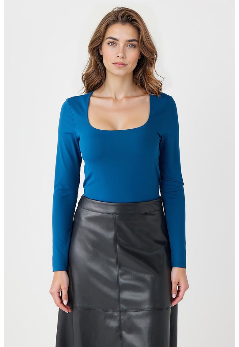 Bluza slim fit cu decolteu patrat