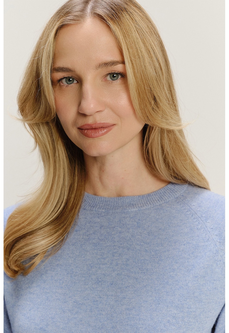 Pulover uni cu decolteu la baza gatului - Albastru pastel