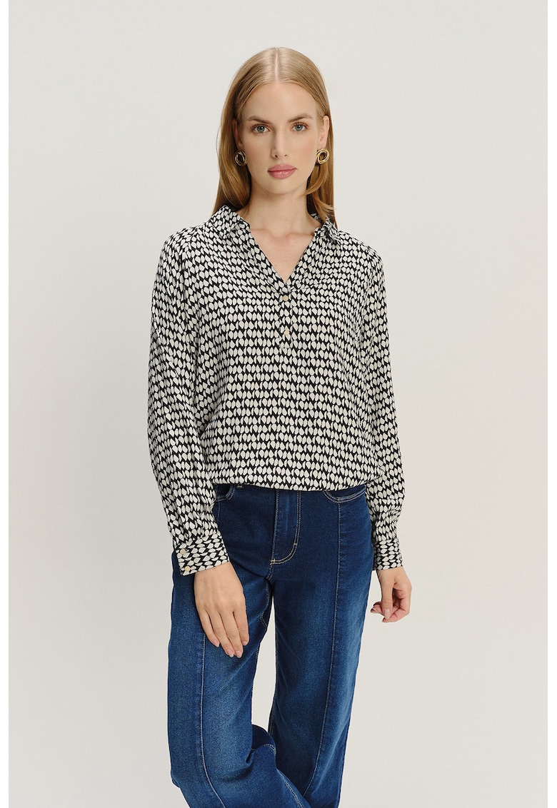 Camasa cu model geometric