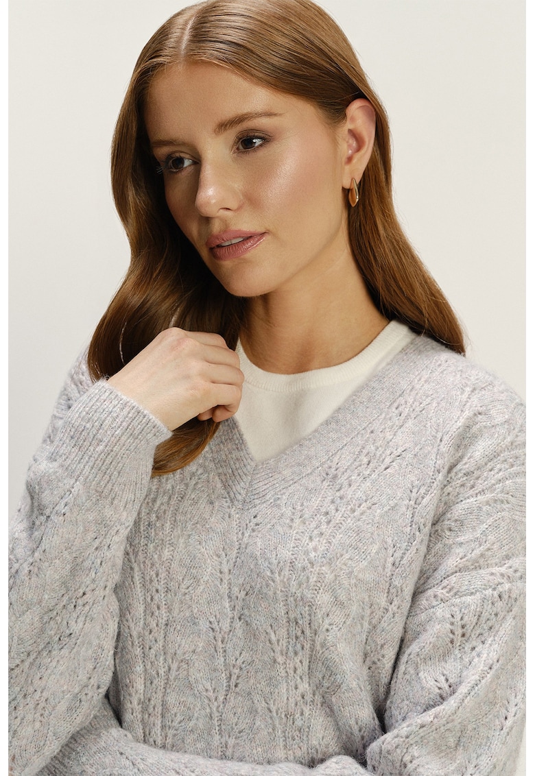 Pulover cu decolteu in V si maneci cazute - Gri deschis