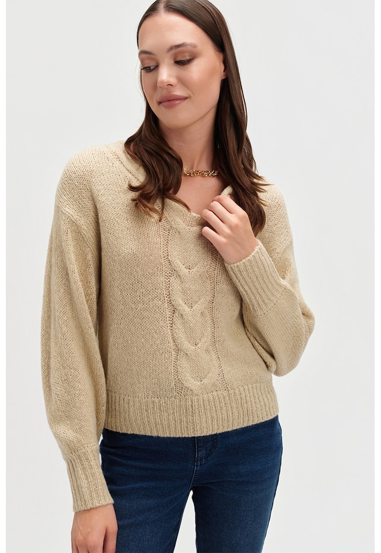 Pulover tricotat cu maneci cazute si torsade