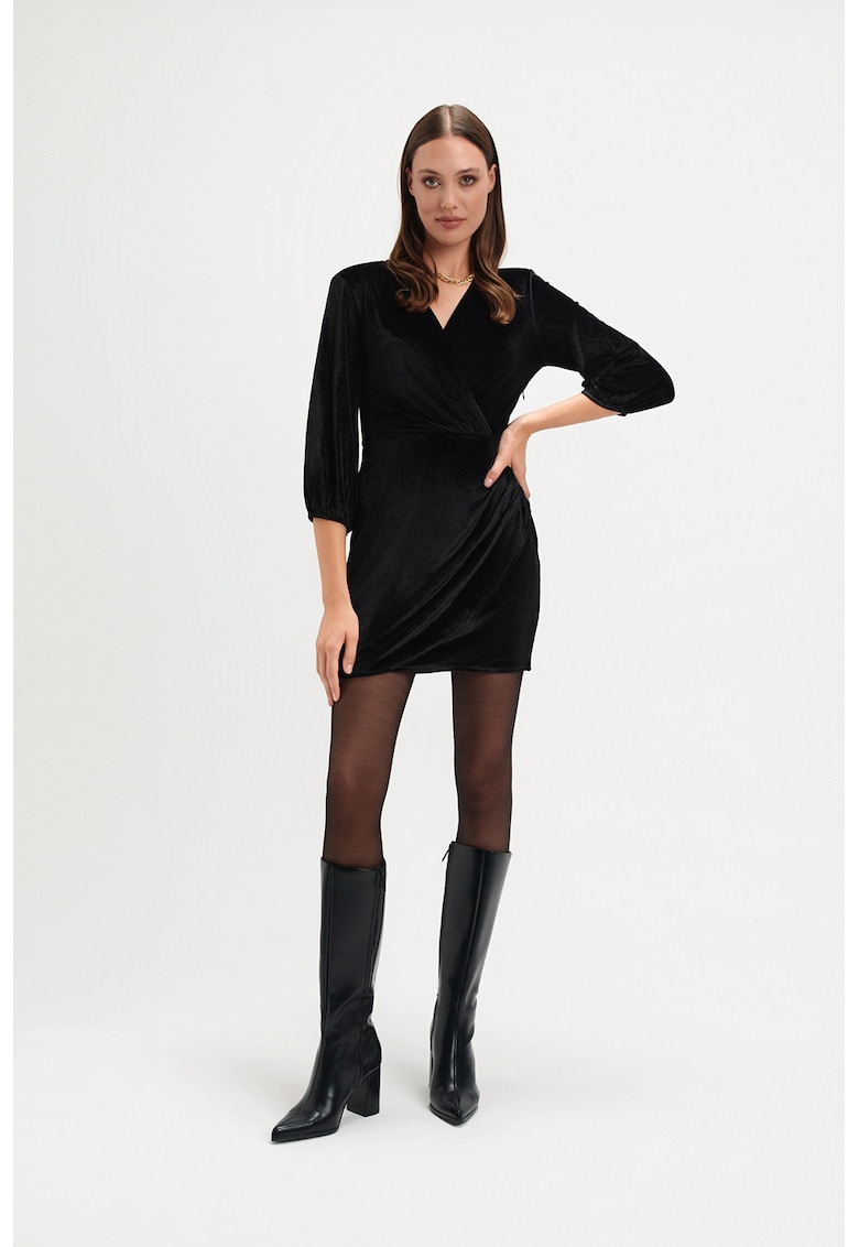 Rochie mini cu fronseuri si decolteu in V