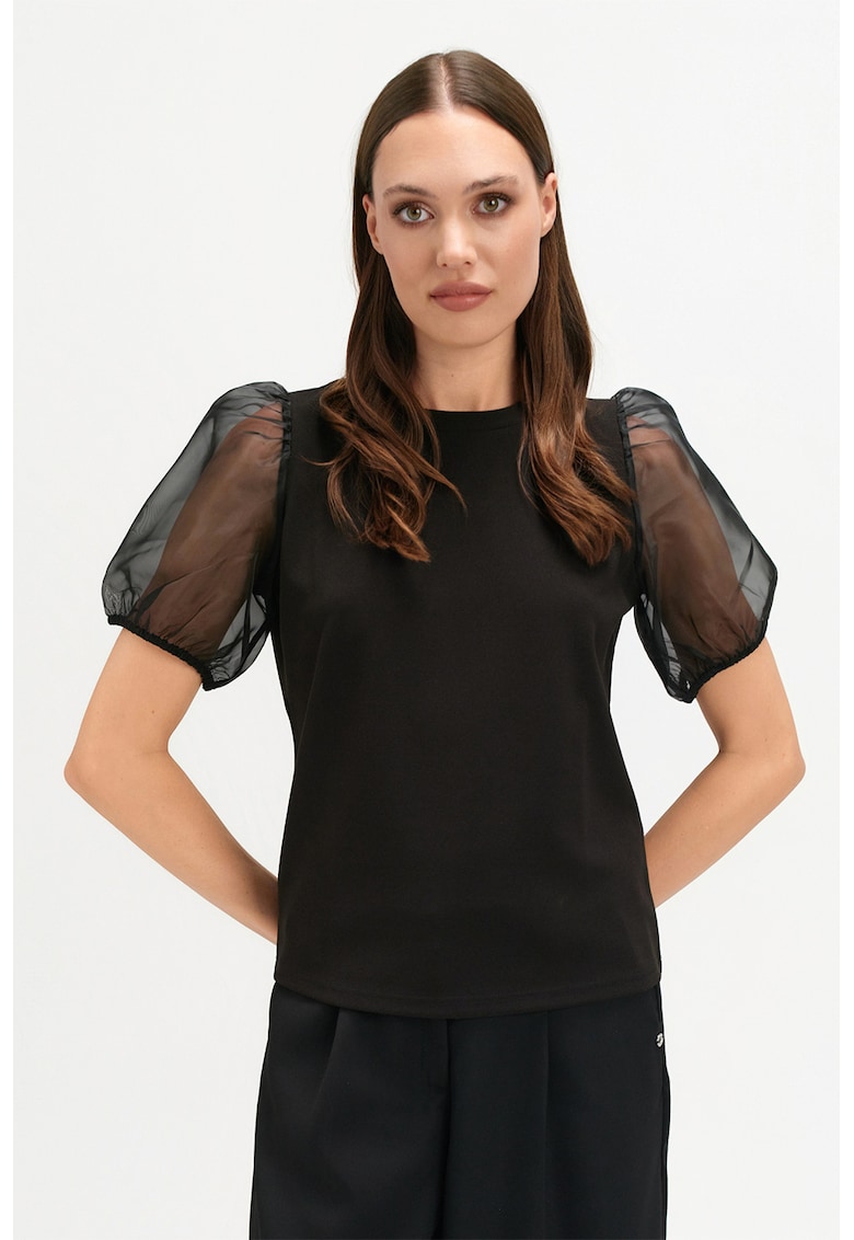 Buza cu maneci semi-transparente bufante