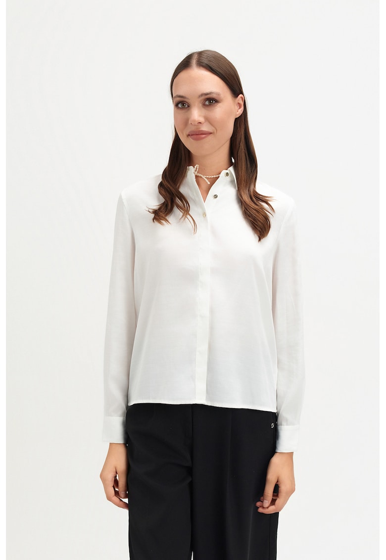 Bluza cu fenta cu nasturi