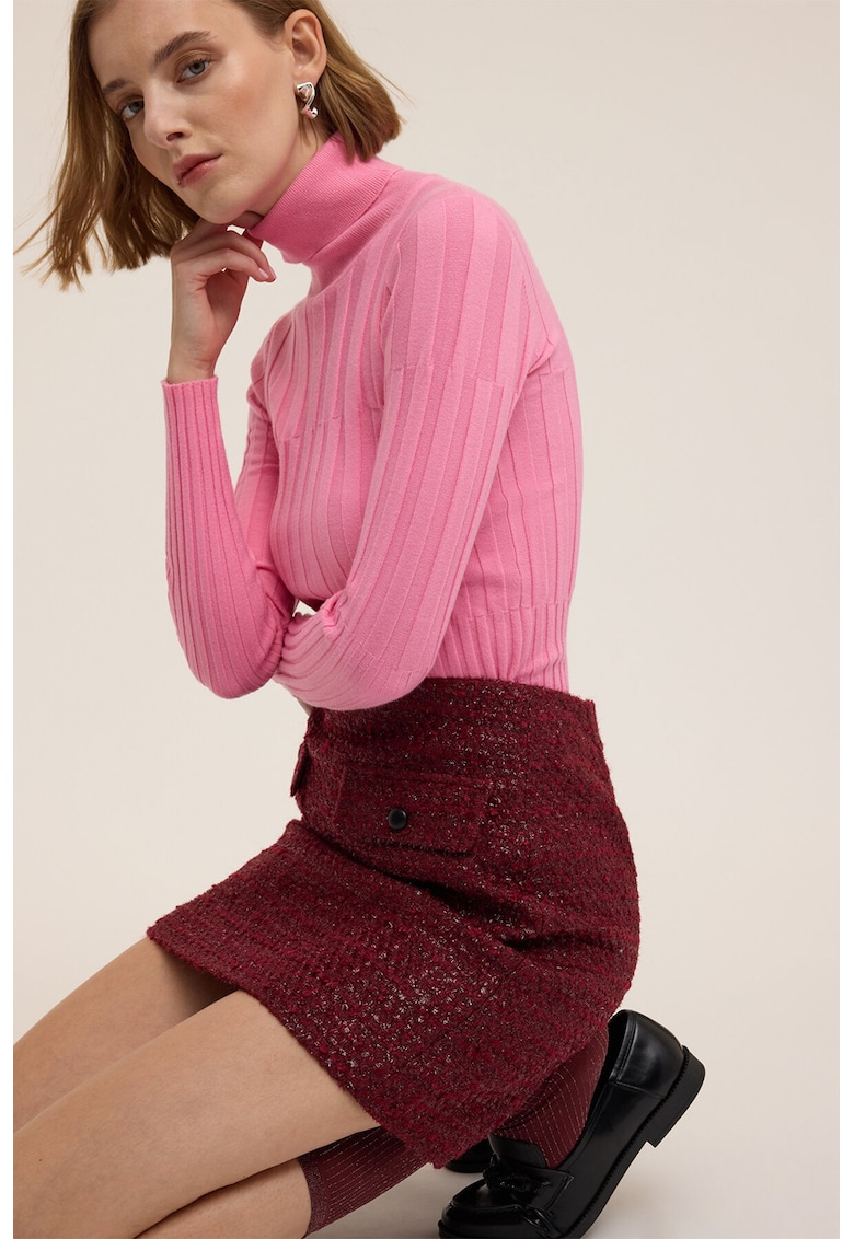 Pulover cambrat cu guler inalt si model uni - Roz deschis