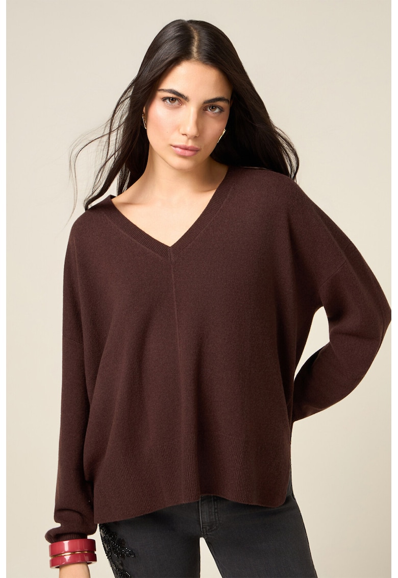 Pulover din lana cu decolteu in V - Maro inchis