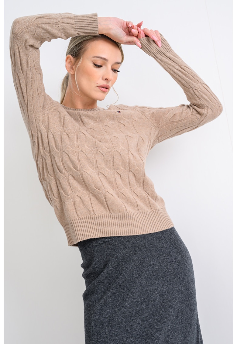 Pulover din lana cu guler rotund si model torsade